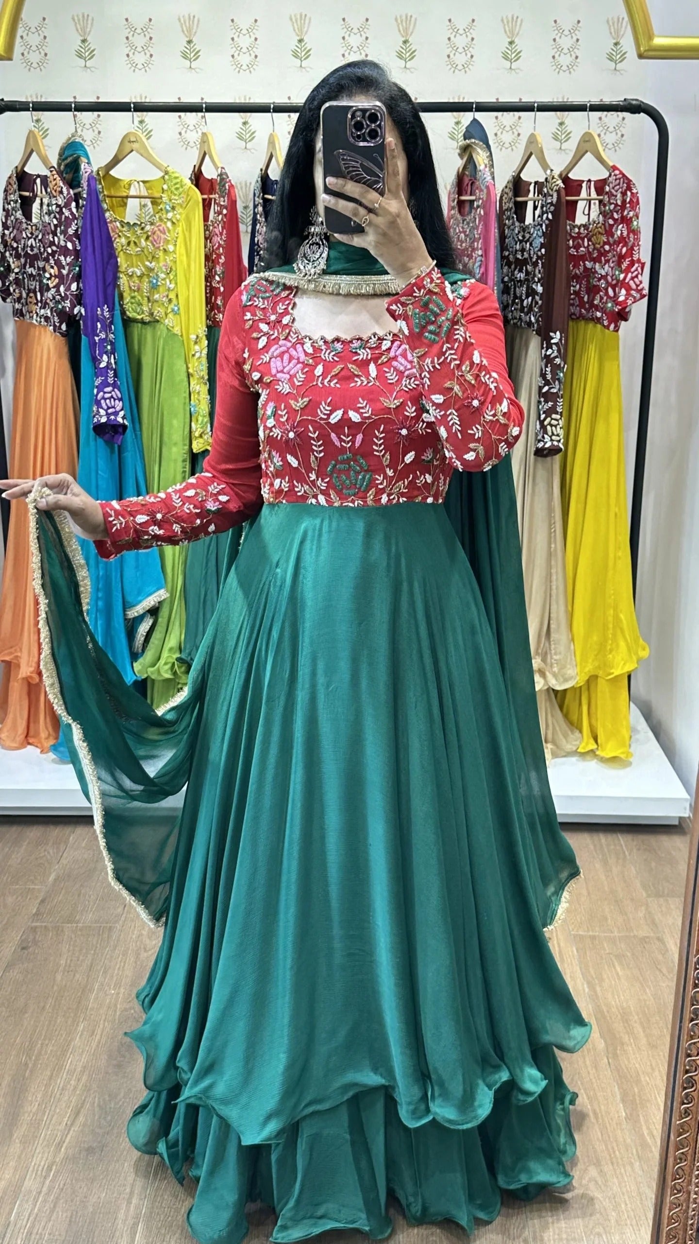 Nitya Red & Green